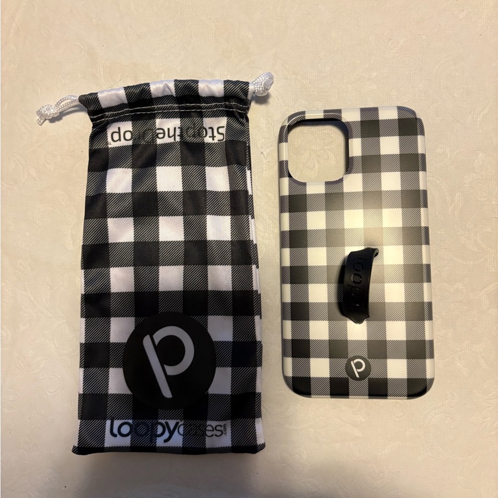 Loopy Case Black and White Gingham Smartphone Case